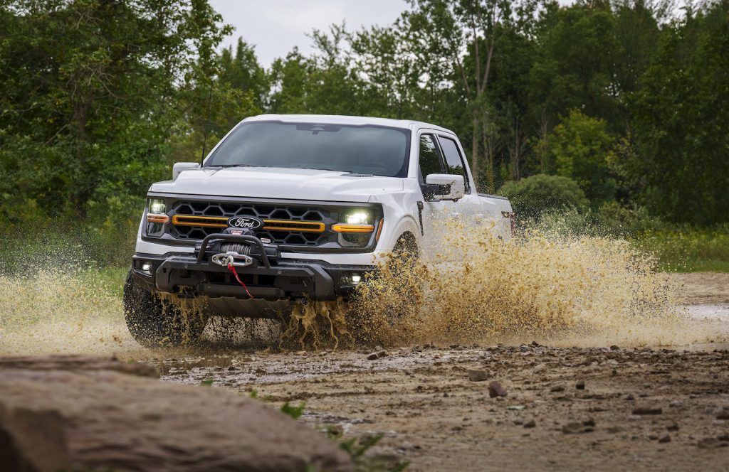 2024 Ford F-150 Tremor splashing REL