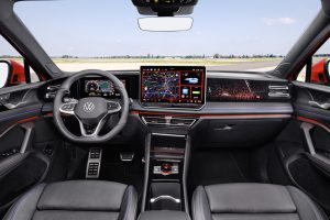 2024 VW Tiguan interior REL (Euro model)