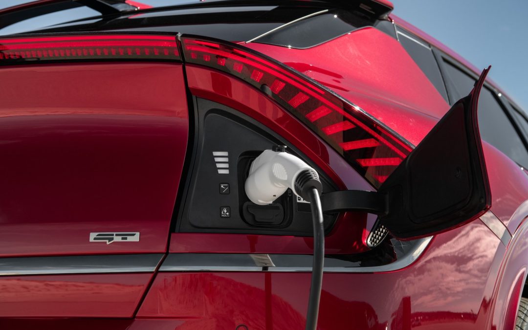 EV Owners Increasingly Counting on DC Fast Chargers, Survey Says