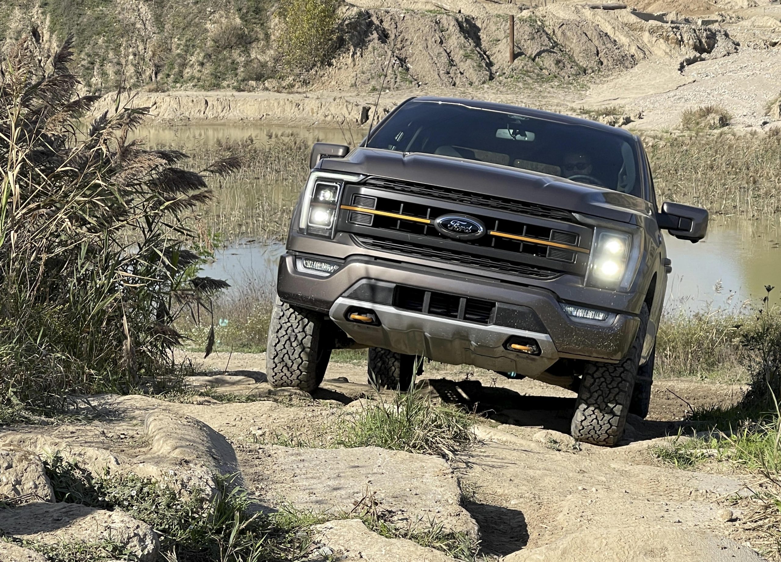 2022 Ford F-150 Tremor - rock crawling