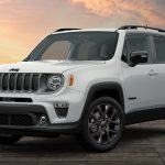 The 2023 Jeep® Renegade High Altitude features 19-in. Granite Crystal painted aluminum wheels, Gloss Black badges and Neutral Grey grille rings.