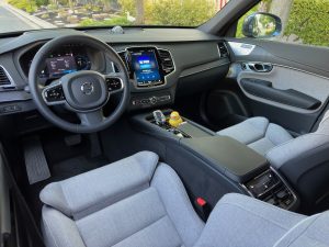 2024 Volvo XC90 T8 Recharge cockpit