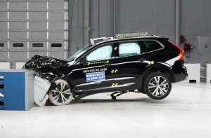 Volvo XC60 Crash Test2