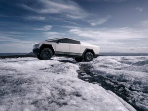 Tesla Cybertruck - side on snow