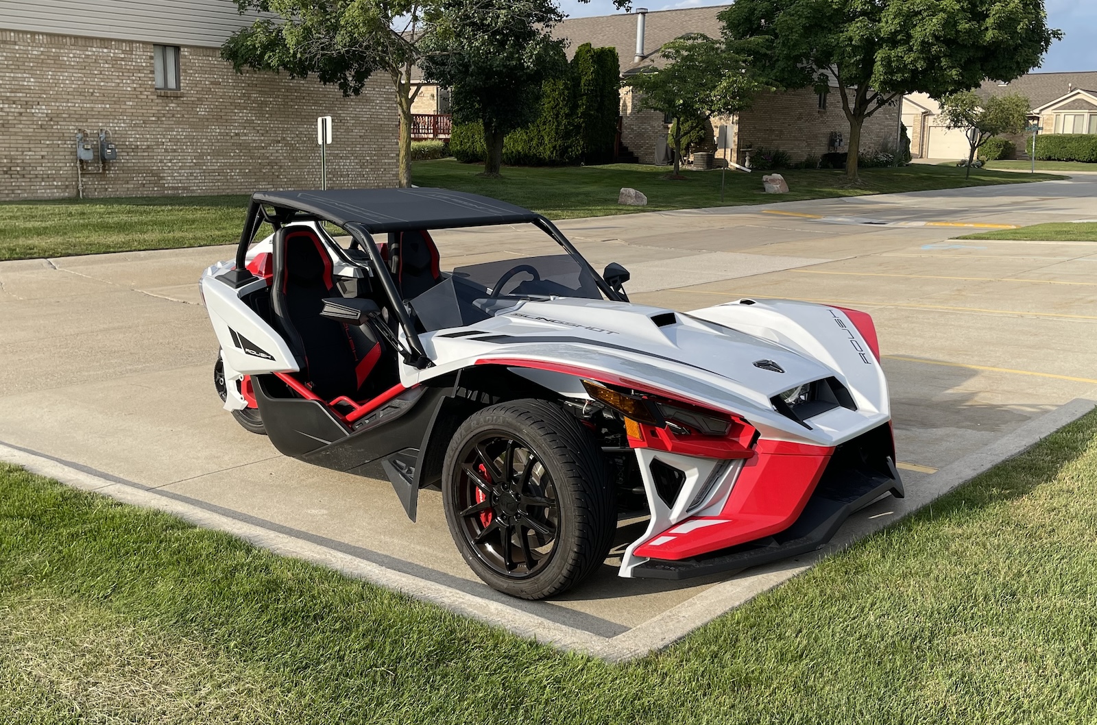 2024 Polaris Slingshot Roush front 3-4