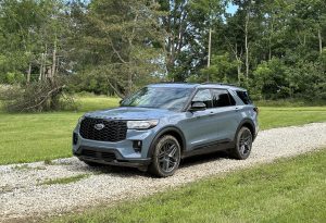 2025 Ford Explorer - front 3-4 on gravel trail