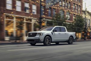 2025 Ford Maverick - Lariat with Black Appearance Package in Space White REL