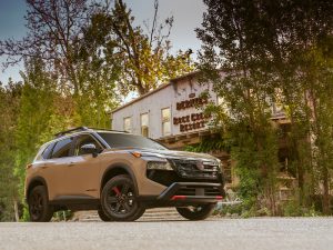 2025 Nissan Rogue Rock Creek edition-33