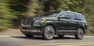 2022 Lincoln Navigator Manhattan Green Black Label