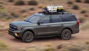 2025 Ford Expedition Tremor - driving with cargo