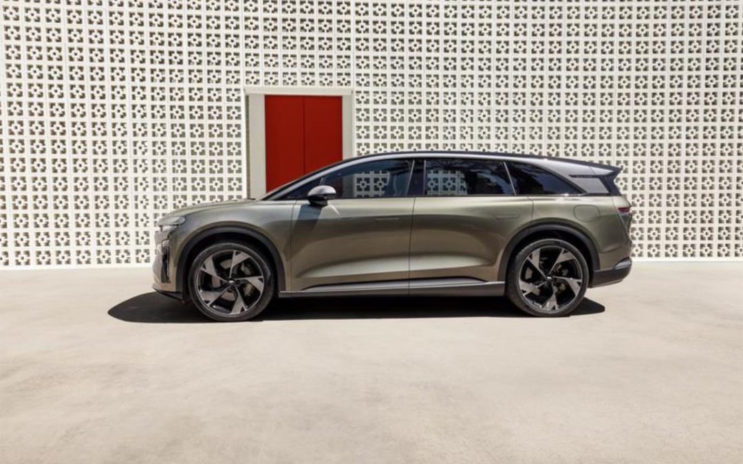 Lucid Gravity to Start at $79,990 as Order Bank for Electric SUV Opens