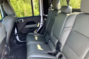 2024 Jeep Gladiator - rear bench