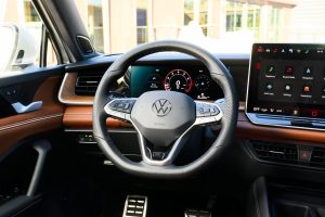 2025 VW Tiguan cockpit REL