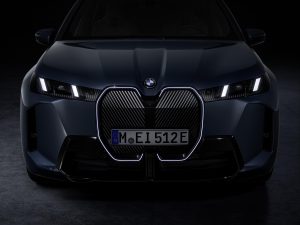 2026 BMW iX xDrive60 - grille