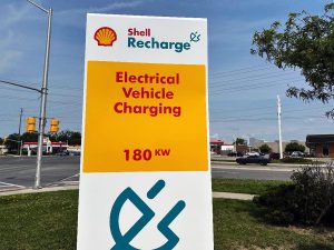 Shell Recharge Sign