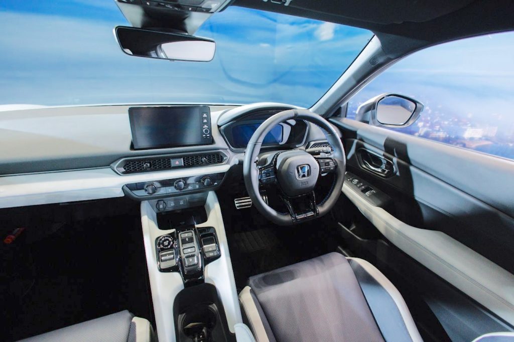 Honda Prelude cockpit