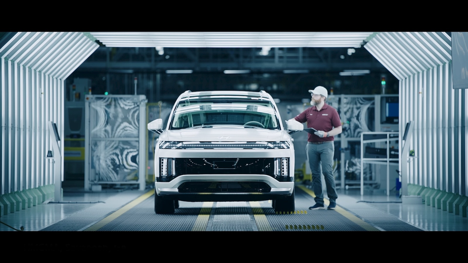 Hyundai quality check worker