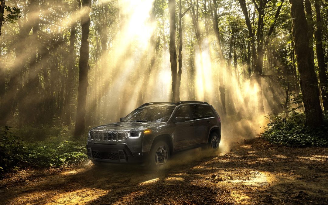 Jeep Teaser Offers First Look at Next-Gen Cherokee