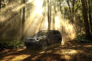 2026 Jeep Cherokee Teaser 3