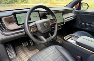 Rivian R1S - interior v1