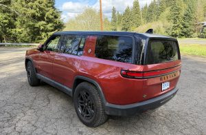 Rivian R1S - rear 3-4