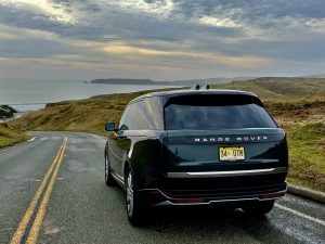 2025 Land Rover Range Rover SE LWB rear