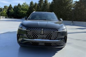 2025 Lincoln Aviator Black Label nose