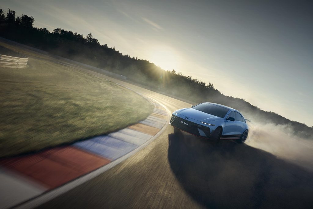 Hyundai Ioniq 6 N - track