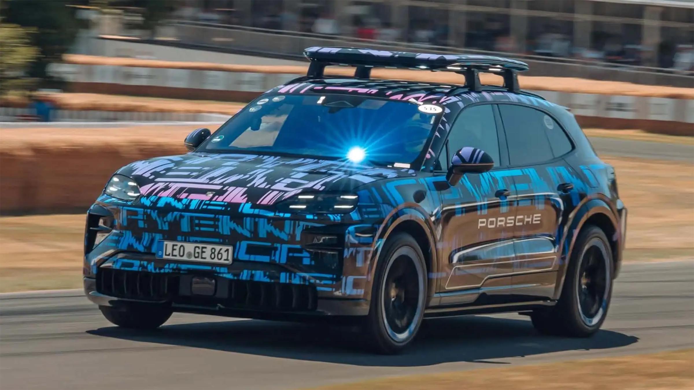 Porsche Cayenne Electric prototype - hero shot