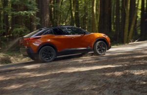 Subaru Uncharted - side off-road driving REL-V
