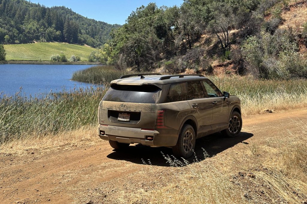 2026 Hyundai Palisade XRT Pro - rear 3-4 on trail