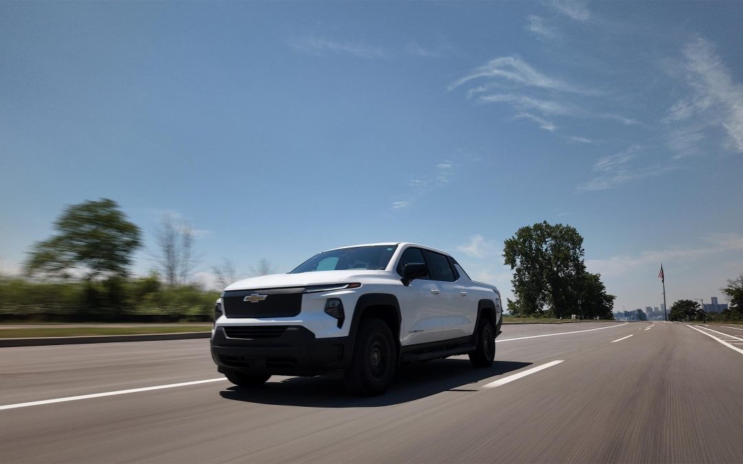 1,059 Miles on a Single Charge? Chevy Silverado EV Sets New World Record – But it Wasn’t Easy