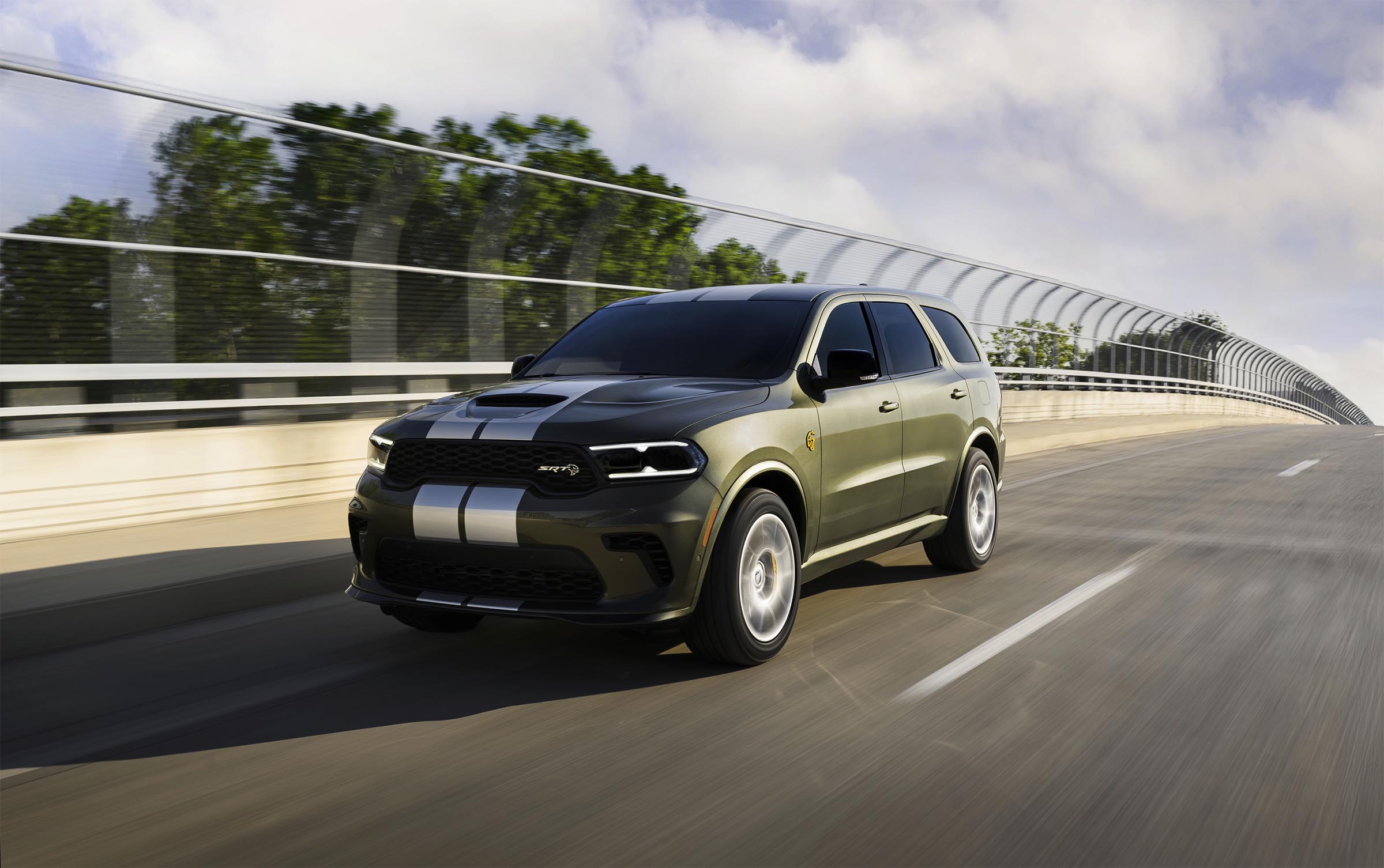 Dodge Durango Hellcat Jailbreak - driving