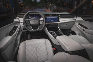 Jeep Cherokee Overland - interior