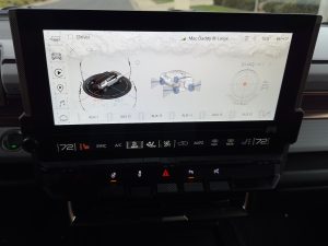 2025 GMC Hummer SUV 3X touchscreen