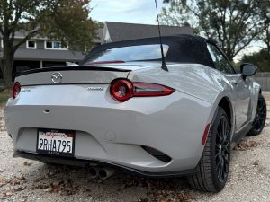 2025 Mazda Miata rear 3-4