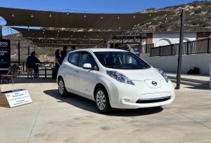 Nissan Leaf -- Job 1 Original 2011