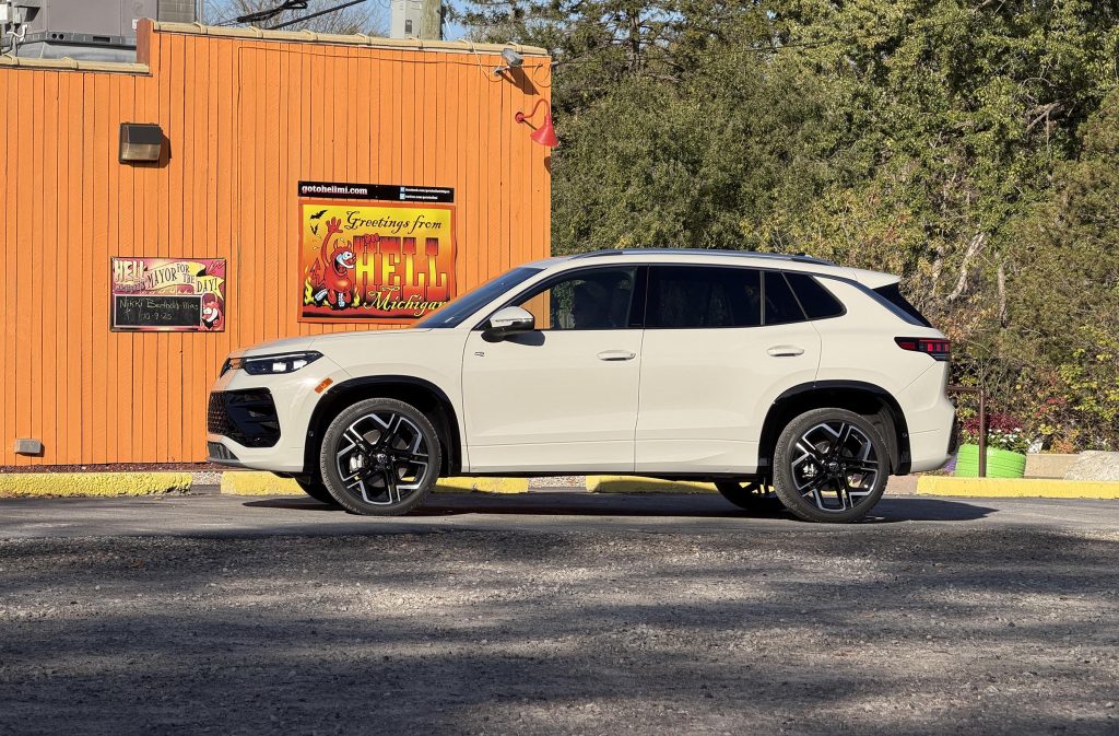 2026 VW Tiguan SEL R-Line Turbo - side by Hell Creek Saloon