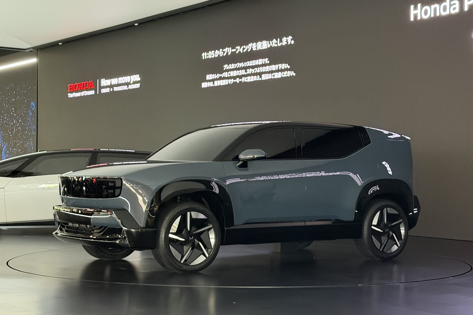 Honda 0 debut on stage front 3-4 Tokyo 2025 Honda 0 debut on stage front 3-4 Tokyo 2025