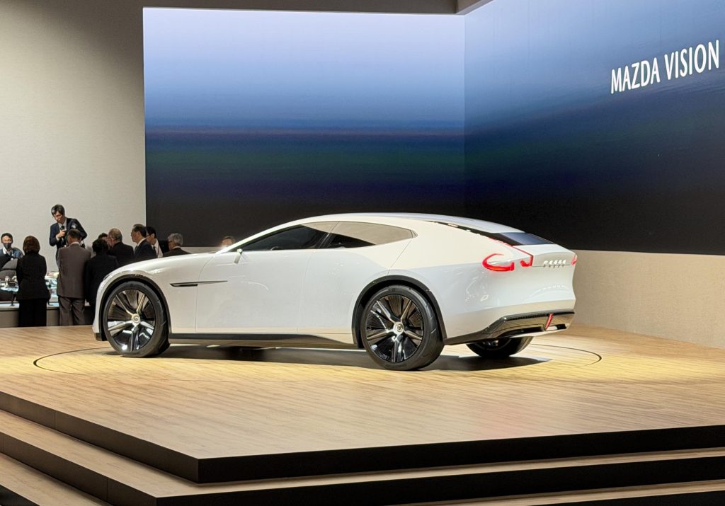 Mazda Vision X-Coupe - rear 3-4