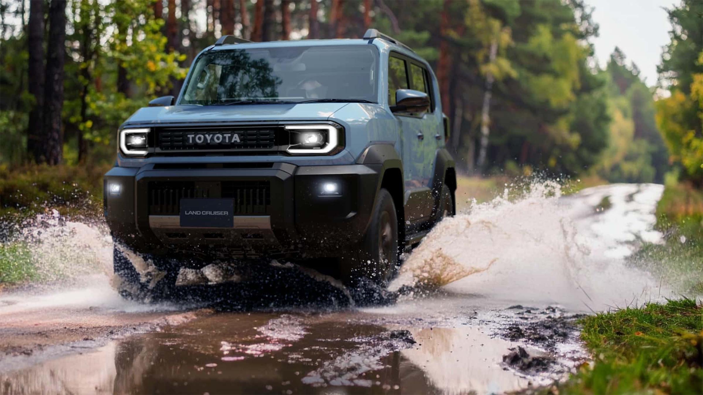Toyota FJ Cruiser Concept - splashing water.