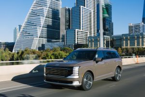 2026 Hyundai Palisade Hybrid - driving