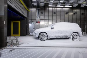 2027 Mercedes-Benz GLB - side - winter testing