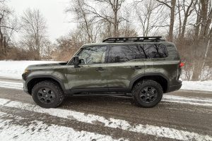 2025 Lexus GX 550 Overtrail+ side