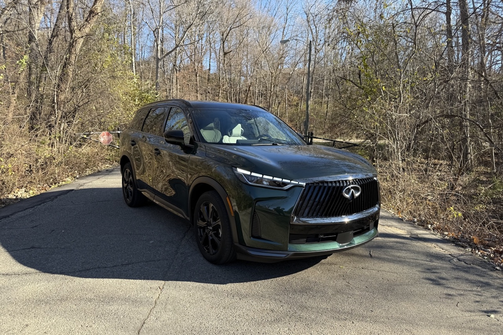 2026 Infiniti QX60 front 3-4 2026 Infiniti QX60 front 3-4