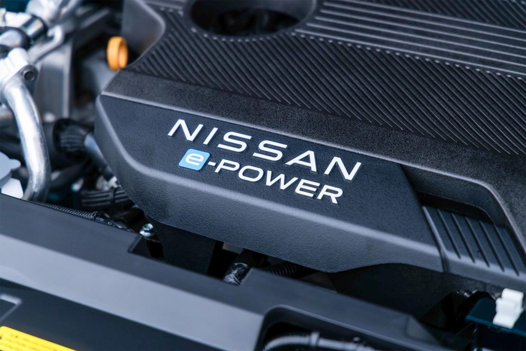 Nissan Qashqai - e-Power engine close-up