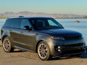 2025 Land Rover Range Rover Sport Hybrid Autobiography front 3-4