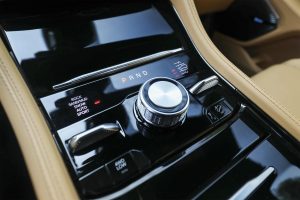 2026 Jeep Grand Cherokee - center console