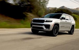 2026 Jeep Grand Cherokee - driving