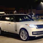 2026 Range Rover SE LWB front 3-4